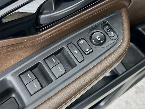 Used 2025 Honda Odyssey Touring image 21