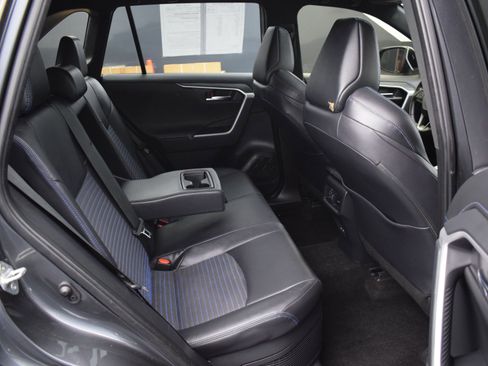 Used 2022 Toyota RAV4 XSE image 11