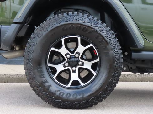 Used 2021 Jeep Wrangler Unlimited Rubicon AWD/4WD image 19