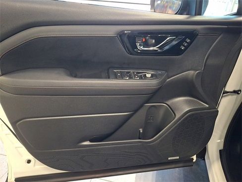 Certified 2025 Subaru Forester Touring w/ Popular Package - Touring image 12