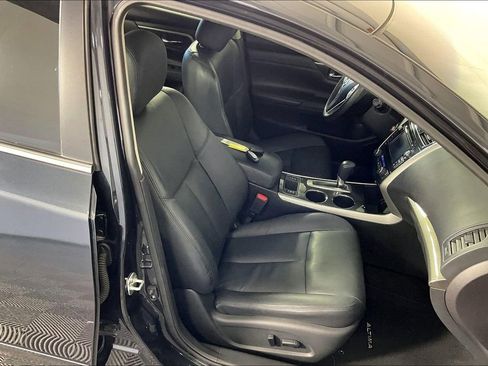 Used 2015 Nissan Altima 2.5 SL w/ Technology Package image 10