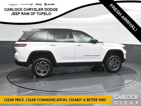 Used 2022 Jeep Grand Cherokee Trailhawk image 4