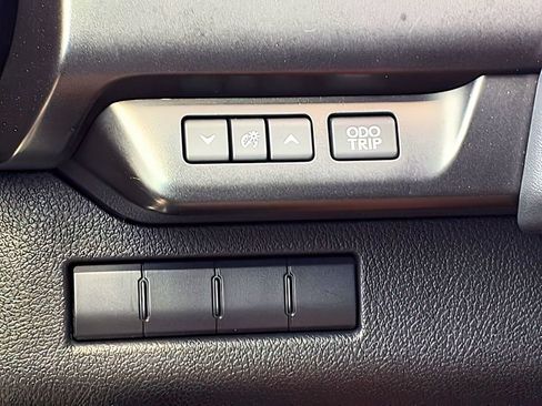 Used 2021 Lexus UX 250h w/ Accessory Package (Z2) AWD/4WD image 15