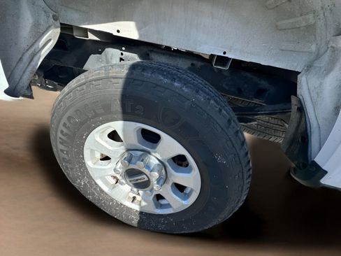 Used 2024 Ford F250 XLT image 34