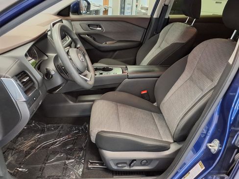 Used 2023 Nissan Rogue SV FWD image 20