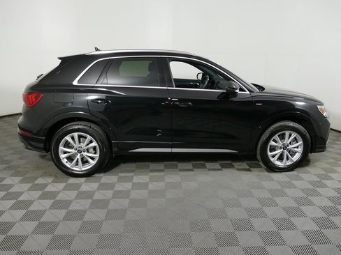 Certified 2025 Audi Q3 2.0T Premium Plus w/ Premium Plus Package image 2