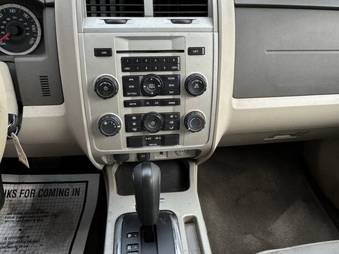 Used 2012 Ford Escape XLT AWD/4WD image 12