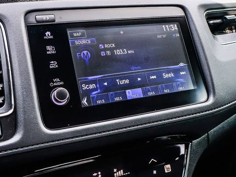 Used 2020 Honda HR-V Touring image 11