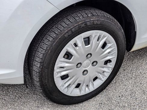 Used 2017 Ford Fiesta S image 10