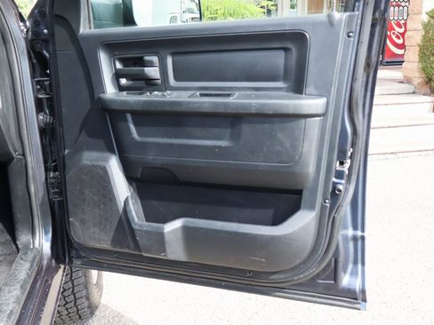 Used 2015 RAM 3500 Tradesman w/ Chrome Appearance Group image 39