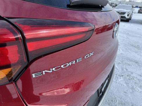 Used 2021 Buick Encore GX Preferred w/ Cold Weather Comfort Package image 5