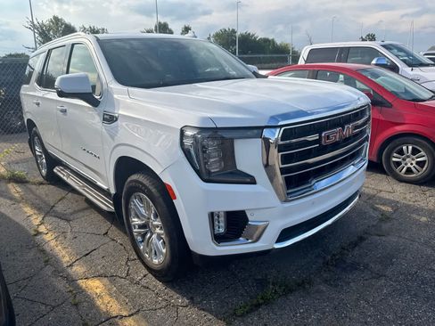 Used 2024 GMC Yukon SLT w/ SLT Premium Package AWD/4WD image 28