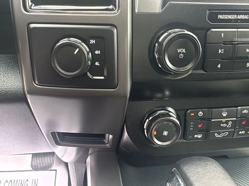 Used 2020 Ford F150 XLT w/ Equipment Group 302A Luxury AWD/4WD image 20