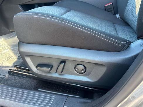 Used 2022 Nissan Rogue SV image 26