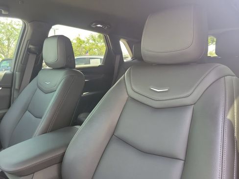 Used 2024 Cadillac XT5 Luxury FWD image 14