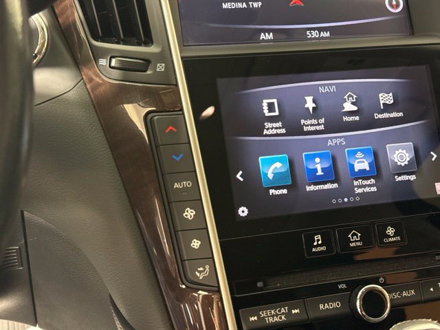 Used 2018 INFINITI Q50 Luxe w/ Essential Package (3.0T Luxe) AWD/4WD image 25