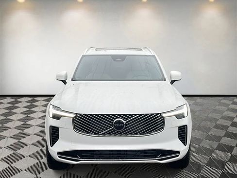 New 2026 Volvo XC90 B5 Core image 8