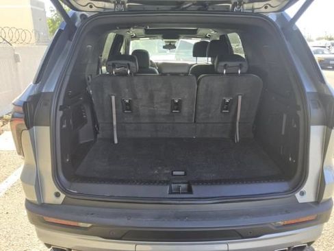 Used 2025 Chevrolet Traverse Z71 w/ Driver Confidence Package AWD/4WD image 6