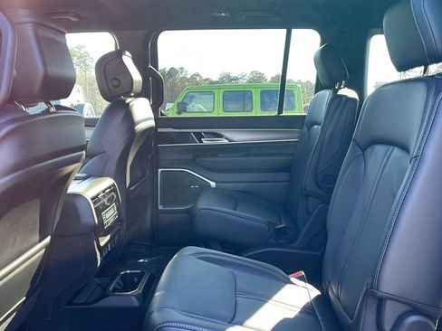 New 2026 Jeep Grand Wagoneer 2WD image 24