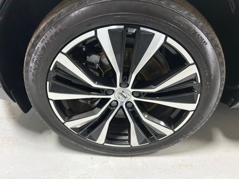 Certified 2023 Volvo XC60 T8 Plus AWD/4WD image 6