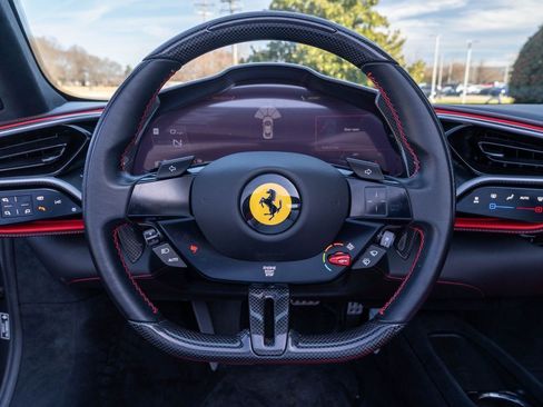 Used 2023 Ferrari 296 GTS RWD image 36