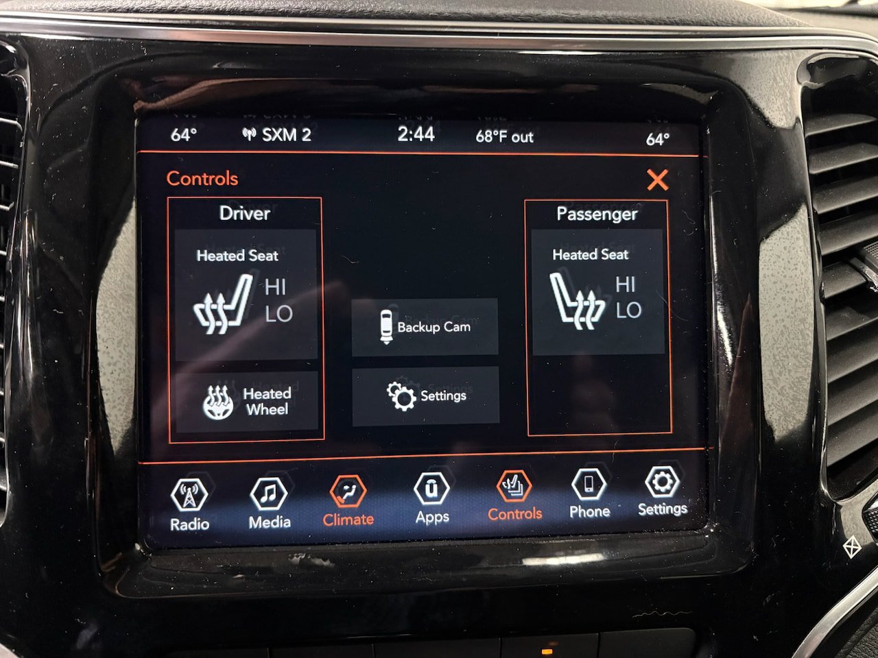 Used 2021 Jeep Cherokee Limited AWD/4WD image 23