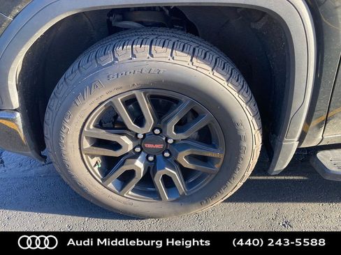 Used 2020 GMC Sierra 1500 Elevation w/ Elevation Value Package image 36