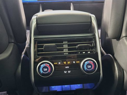 Certified 2025 Land Rover Range Rover SE AWD/4WD image 27