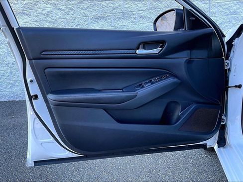 Certified 2025 Nissan Altima 2.5 SV image 25