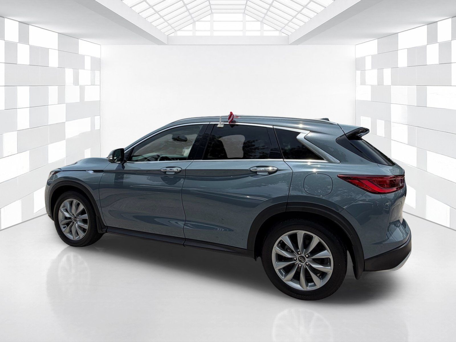 Used 2022 INFINITI QX50 Essential FWD image 5