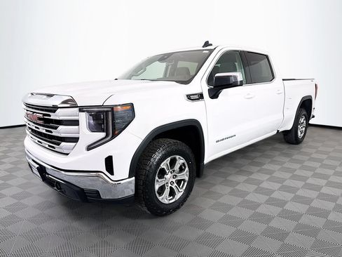 Used 2023 GMC Sierra 1500 SLE w/ X31 Off-Road Package AWD/4WD image 3