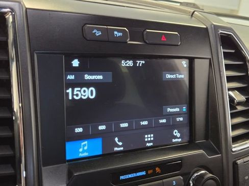 Used 2016 Ford F150 XLT w/ Equipment Group 302A Luxury AWD/4WD image 19