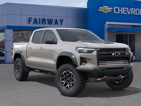 New 2026 Chevrolet Colorado ZR2 w/ Technology Package AWD/4WD image 7