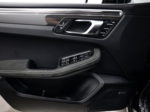 Certified 2024 Porsche Macan GTS AWD/4WD image 16