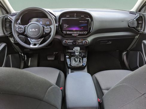 Used 2023 Kia Soul S image 17