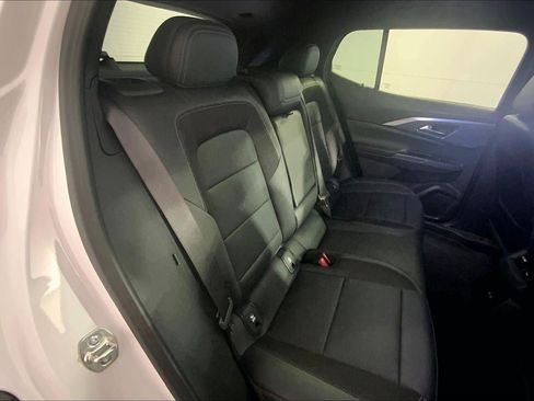 Used 2025 Chevrolet Equinox EV LT FWD image 23