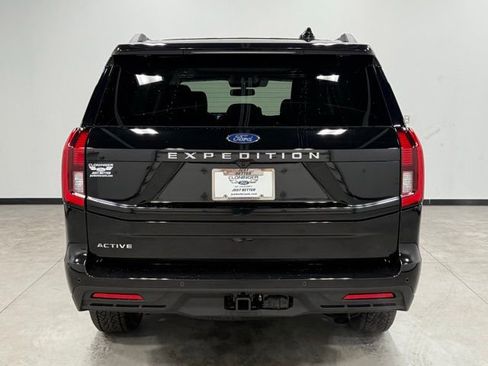 New 2025 Ford Expedition Active image 10