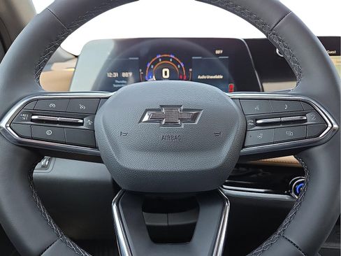 New 2026 Chevrolet Equinox ACTIV w/ Convenience Package III FWD image 24