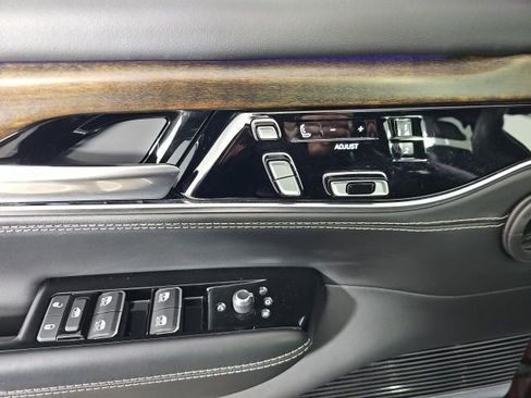 Certified 2022 Jeep Grand Wagoneer Series I image 15