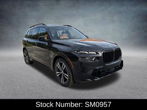 New 2026 BMW X7 xDrive40i AWD/4WD image 7