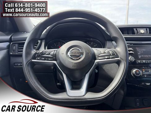 Used 2017 Nissan Rogue SV FWD image 10