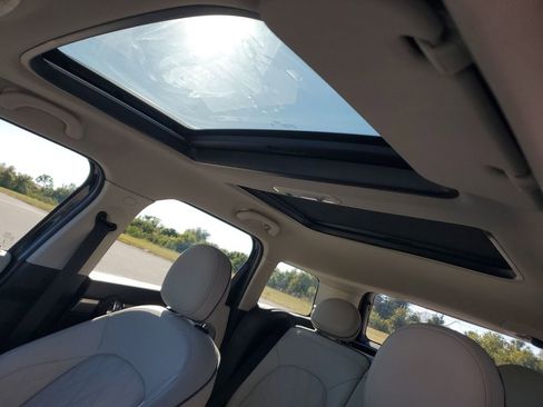 Used 2023 MINI Cooper Countryman S w/ Signature Upholstery Package image 29