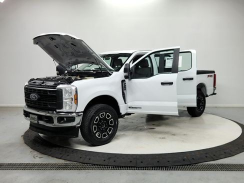 Used 2024 Ford F250 XL w/ FX4 Off-Road Package AWD/4WD image 20