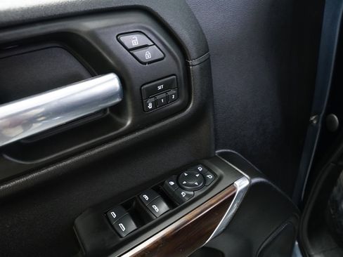 Used 2020 GMC Sierra 1500 SLT image 33