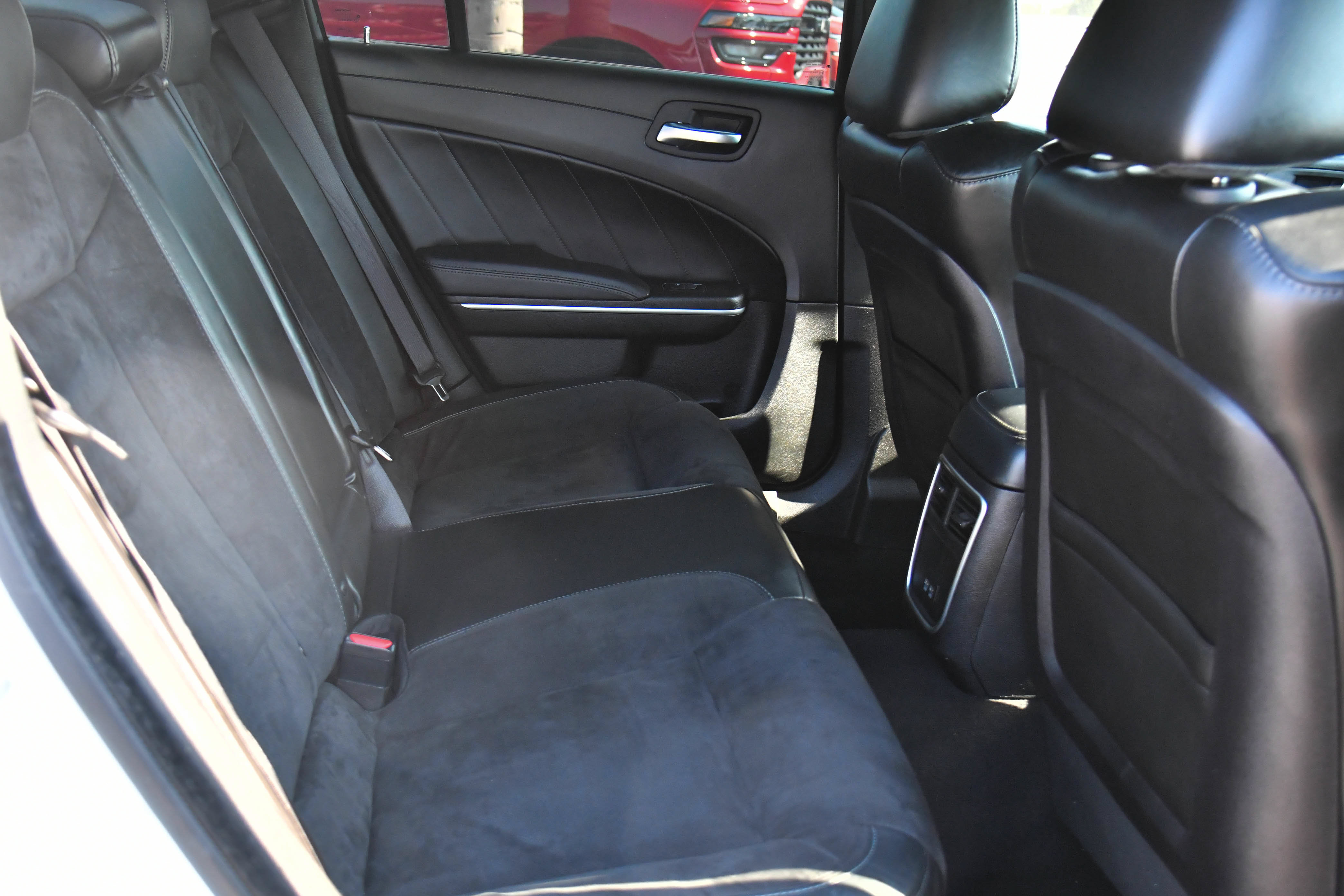 Used 2023 Dodge Charger R/T w/ Plus Group RWD image 41