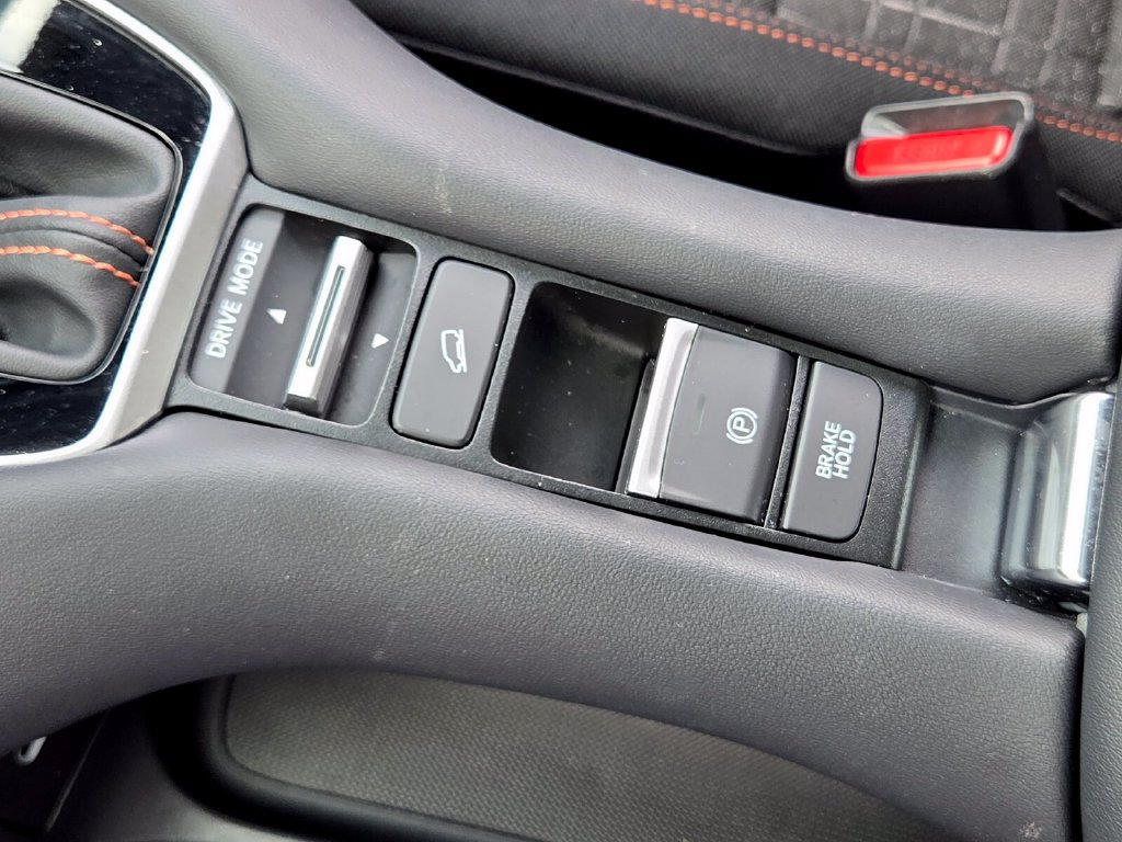 Certified 2024 Honda HR-V Sport image 31