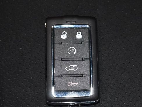 New 2025 Jeep Grand Cherokee Altitude w/ Trailer Tow Package image 22