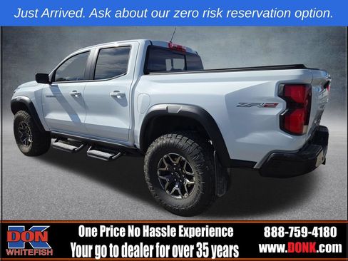 Used 2026 Chevrolet Colorado ZR2 w/ Technology Package AWD/4WD image 4