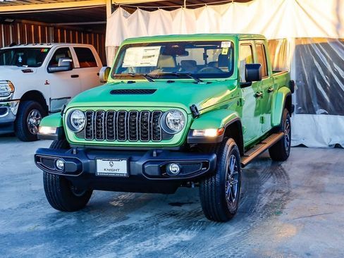 New 2026 Jeep Gladiator Sport AWD/4WD image 4