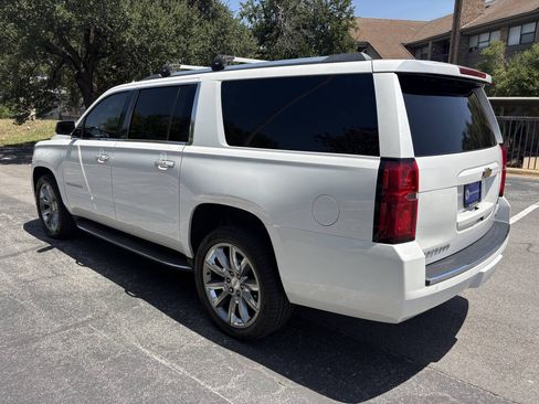 Used 2017 Chevrolet Suburban Premier RWD image 8